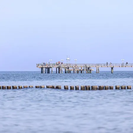 Apartamento Lüttstuv - Stilvolle In Historischer Seefahrtschule Mit Ostseeflair *