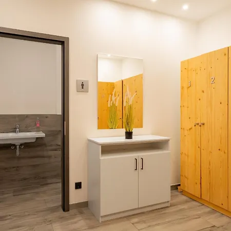 Lüttstuv - Stilvolle In Historischer Seefahrtschule Mit Ostseeflair *