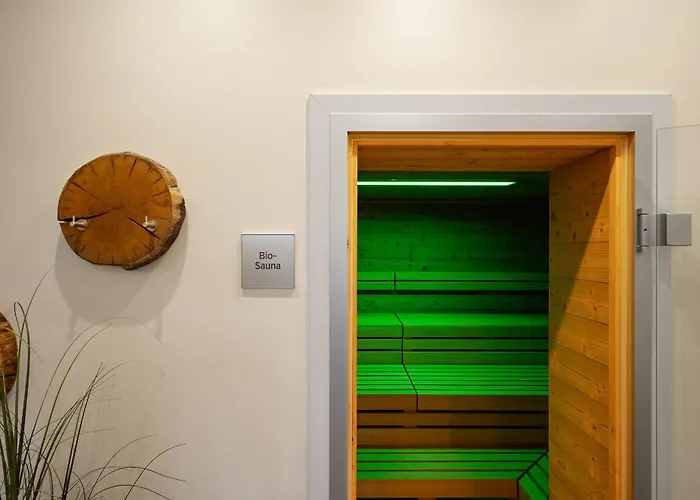 아파트 Luettstuv - Stilvolle In Historischer Seefahrtschule Mit Ostseeflair *